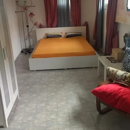 Seaview & Semi Basement Seaview Apartment