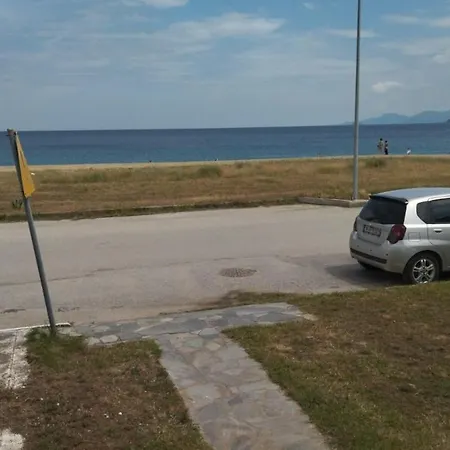 شقة Seaview & Semi Basement Seaview Vrasná