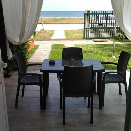 Seaview & Semi Basement Seaview * Nea Vrasna